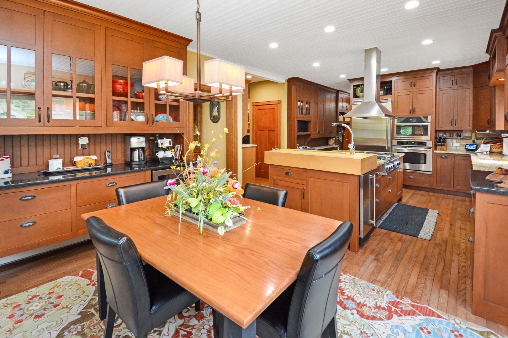 Bloomington, Illinois 61705, United States, 5 Bedrooms Bedrooms, ,5 BathroomsBathrooms,Residential,Active,213465