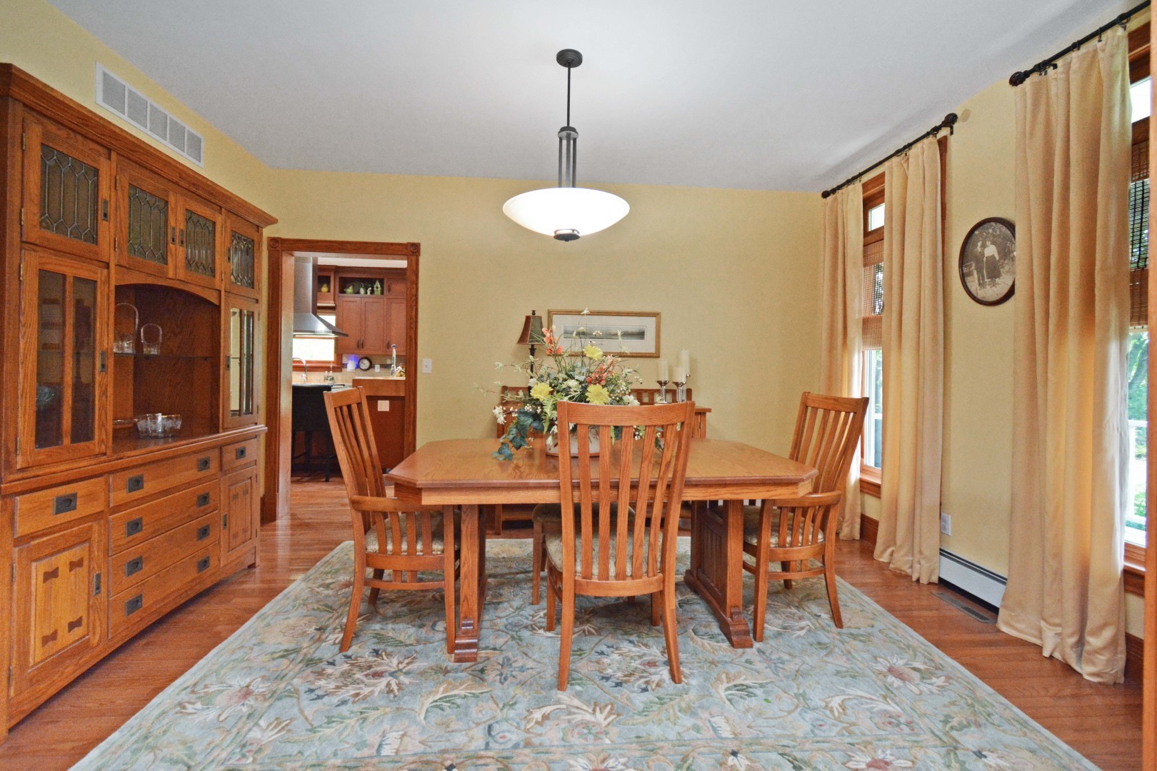 Bloomington, Illinois 61705, United States, 5 Bedrooms Bedrooms, ,5 BathroomsBathrooms,Residential,Active,213465