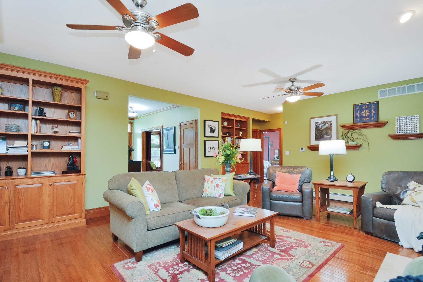 Bloomington, Illinois 61705, United States, 5 Bedrooms Bedrooms, ,5 BathroomsBathrooms,Residential,Active,213465