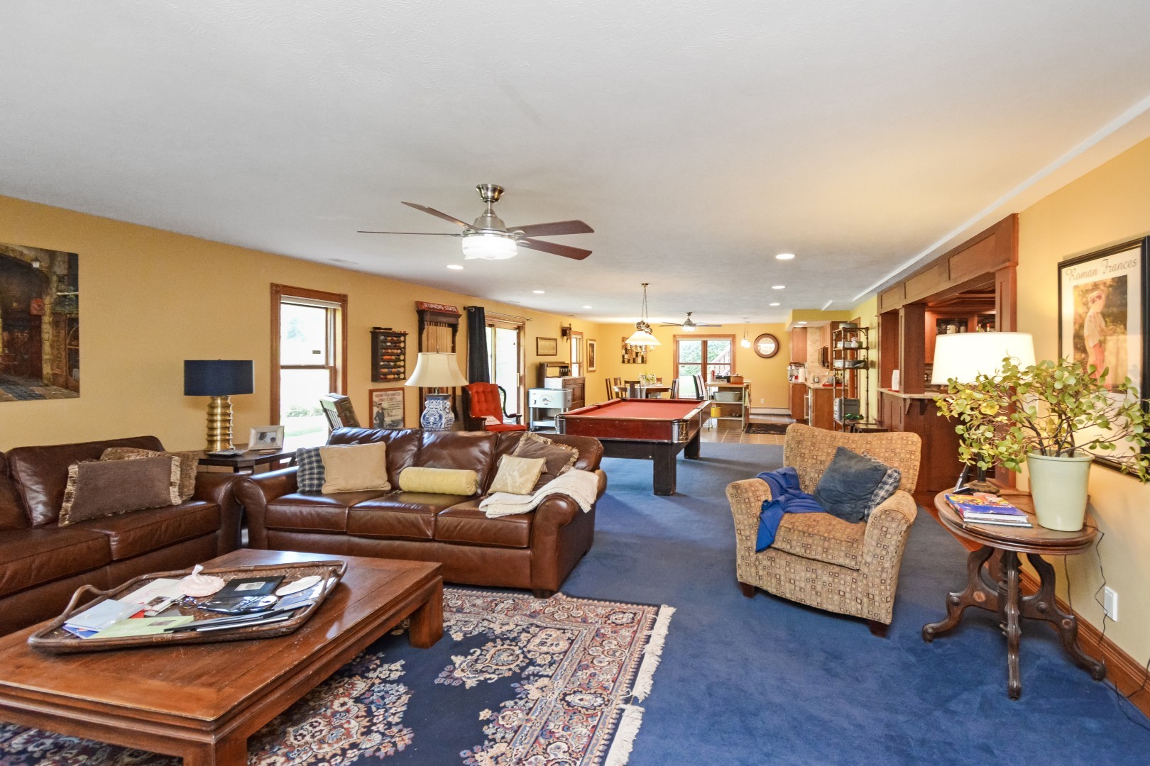 Bloomington, Illinois 61705, United States, 5 Bedrooms Bedrooms, ,5 BathroomsBathrooms,Residential,Active,213465