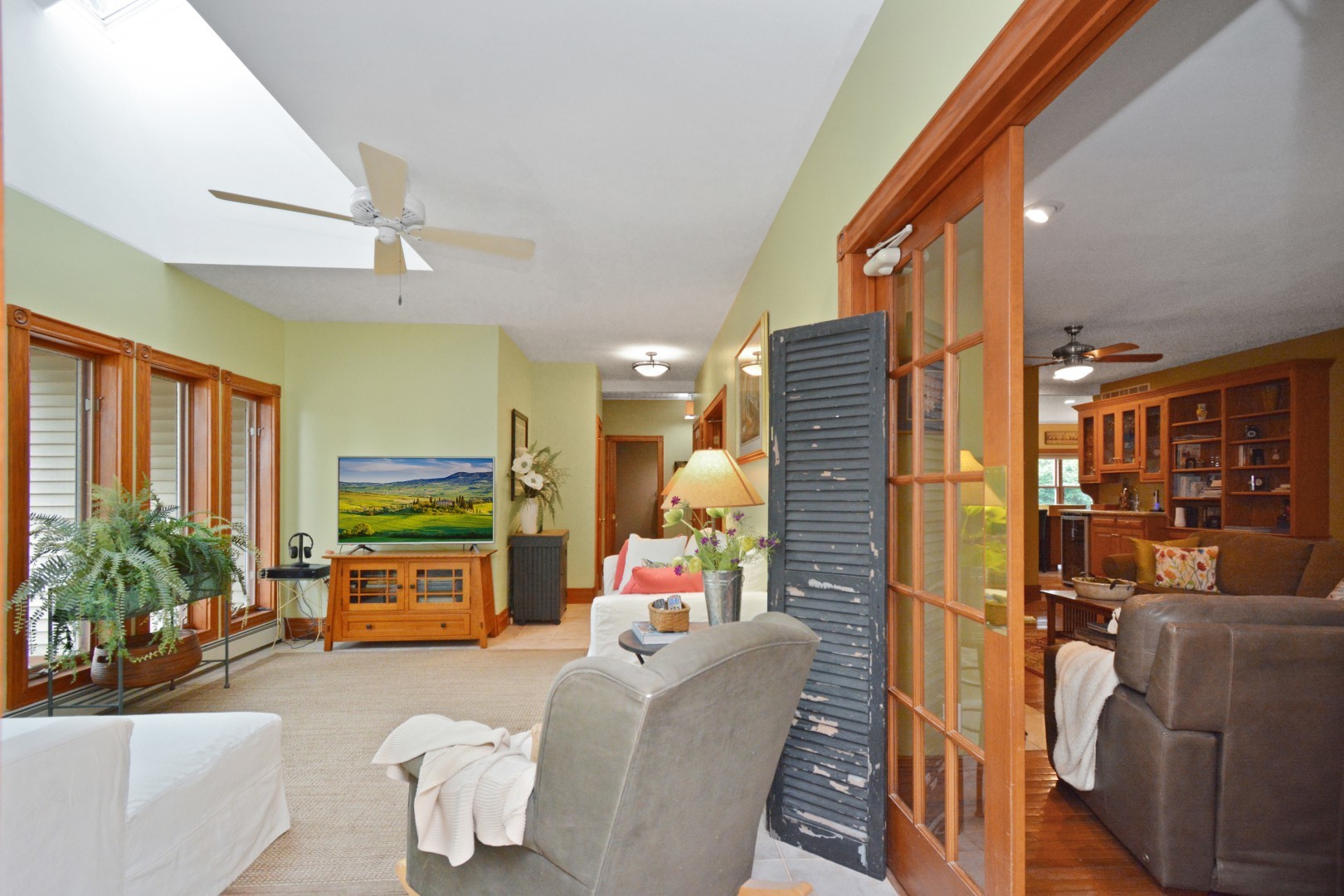 Bloomington, Illinois 61705, United States, 5 Bedrooms Bedrooms, ,5 BathroomsBathrooms,Residential,Active,213465