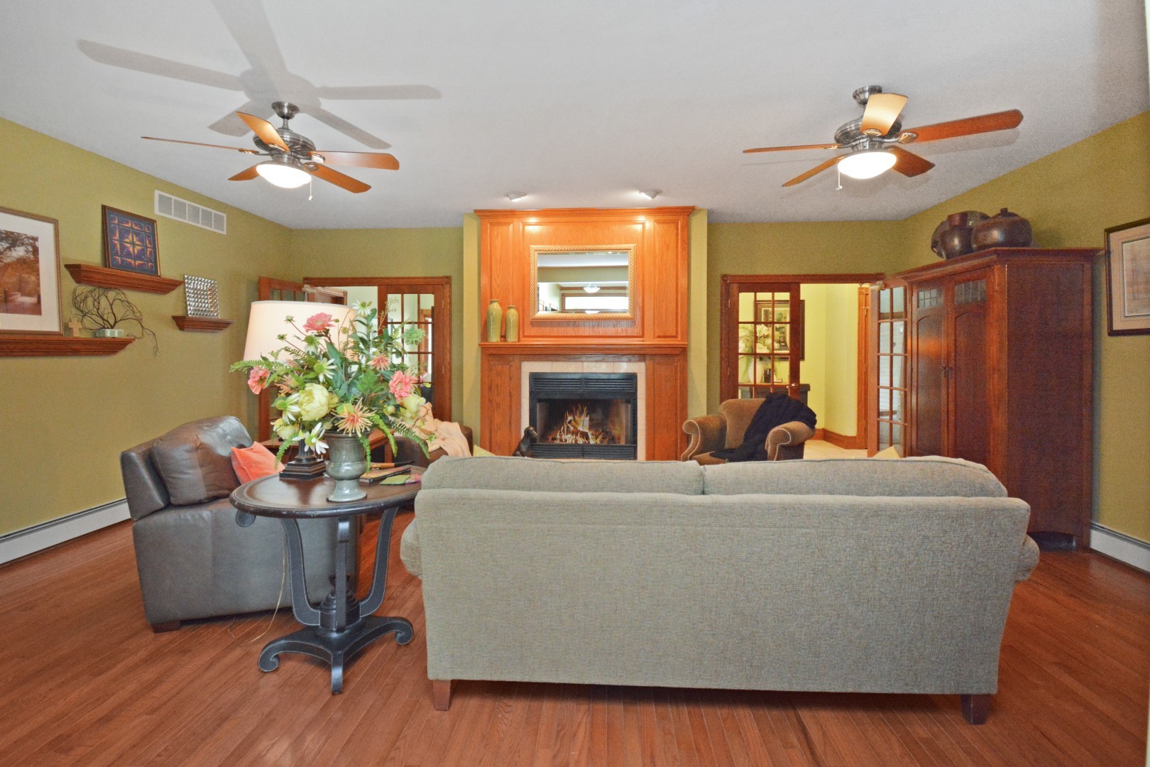 Bloomington, Illinois 61705, United States, 5 Bedrooms Bedrooms, ,5 BathroomsBathrooms,Residential,Active,213465