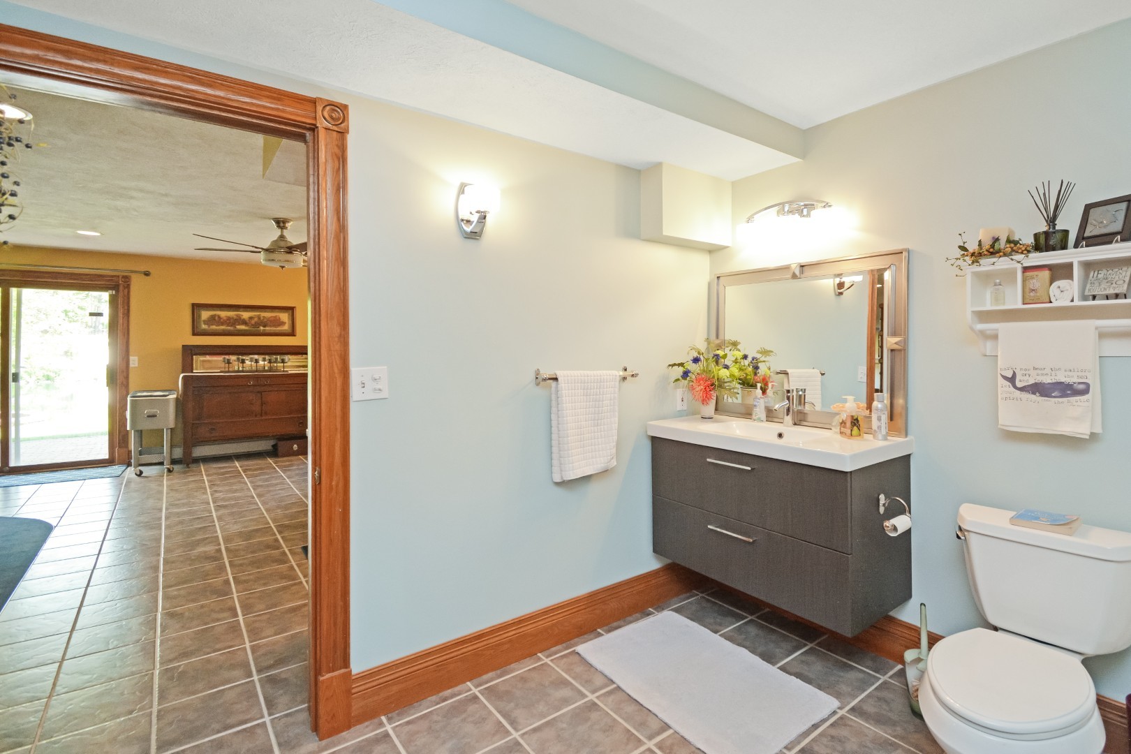 Bloomington, Illinois 61705, United States, 5 Bedrooms Bedrooms, ,5 BathroomsBathrooms,Residential,Active,213465