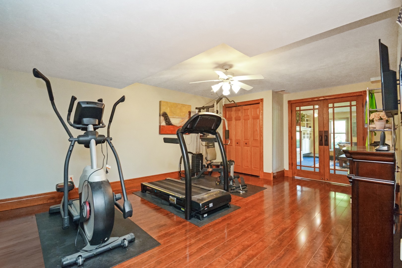 Bloomington, Illinois 61705, United States, 5 Bedrooms Bedrooms, ,5 BathroomsBathrooms,Residential,Active,213465