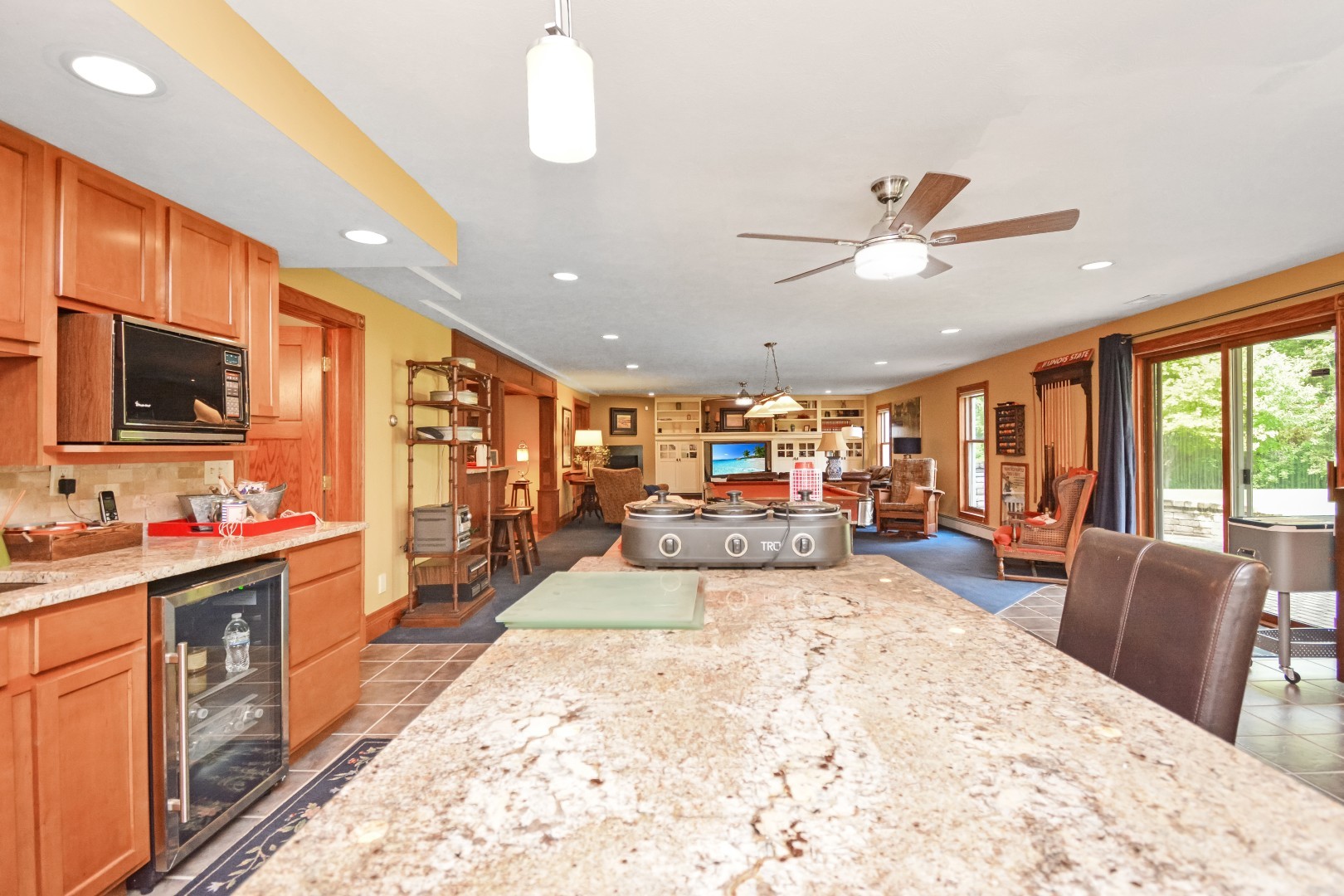 Bloomington, Illinois 61705, United States, 5 Bedrooms Bedrooms, ,5 BathroomsBathrooms,Residential,Active,213465