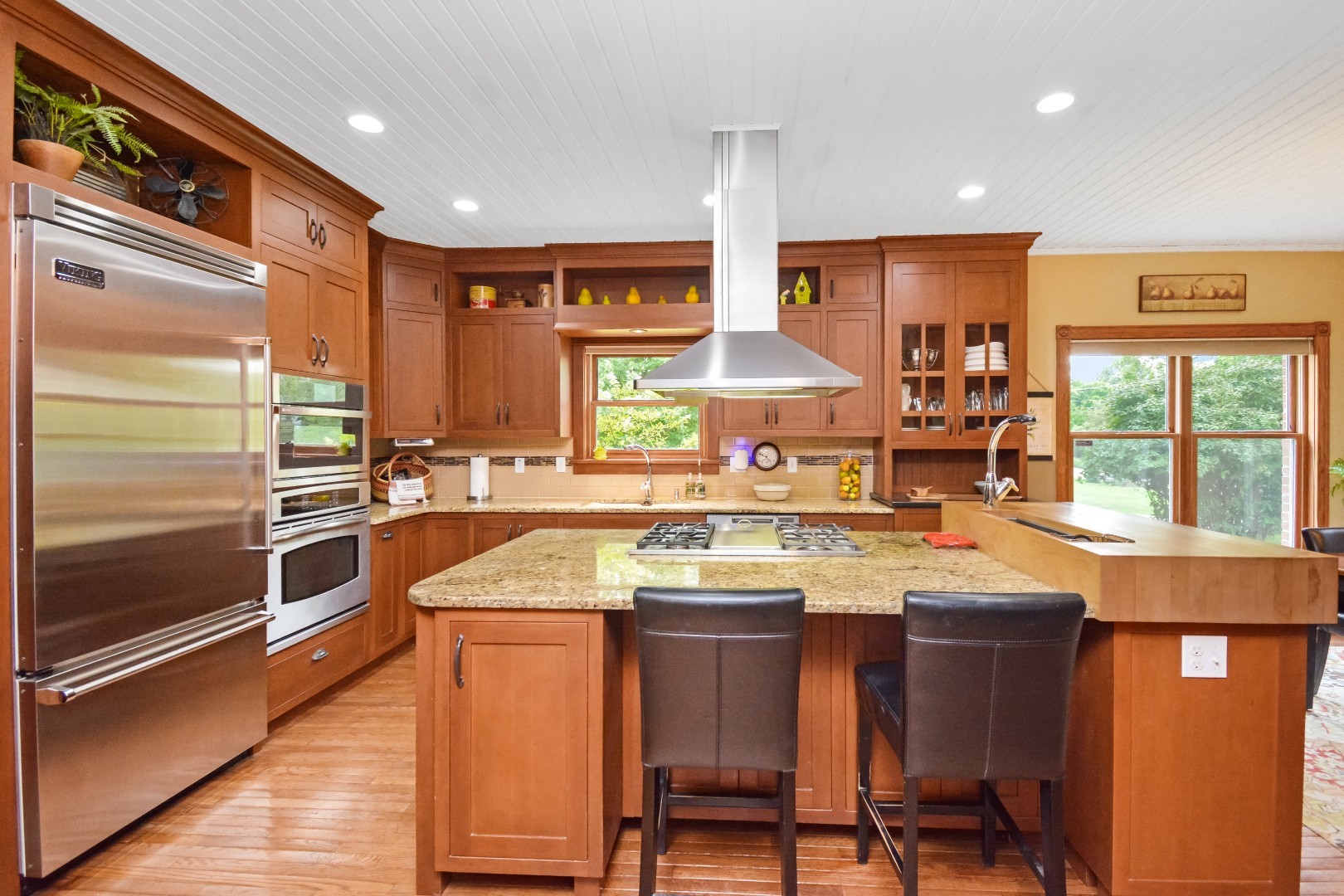 Bloomington, Illinois 61705, United States, 5 Bedrooms Bedrooms, ,5 BathroomsBathrooms,Residential,Active,213465