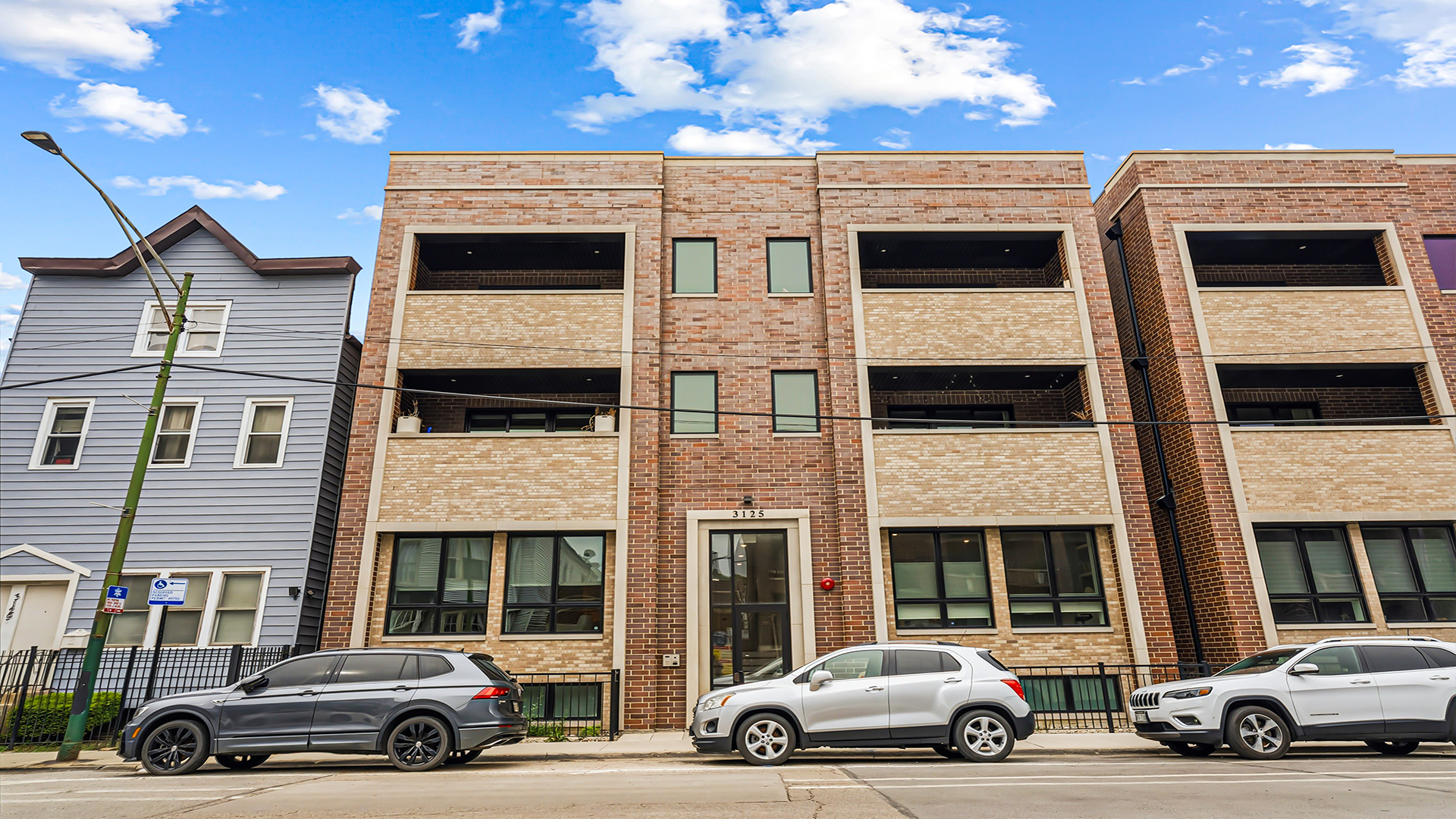 3125 N Clybourn Avenue 2N