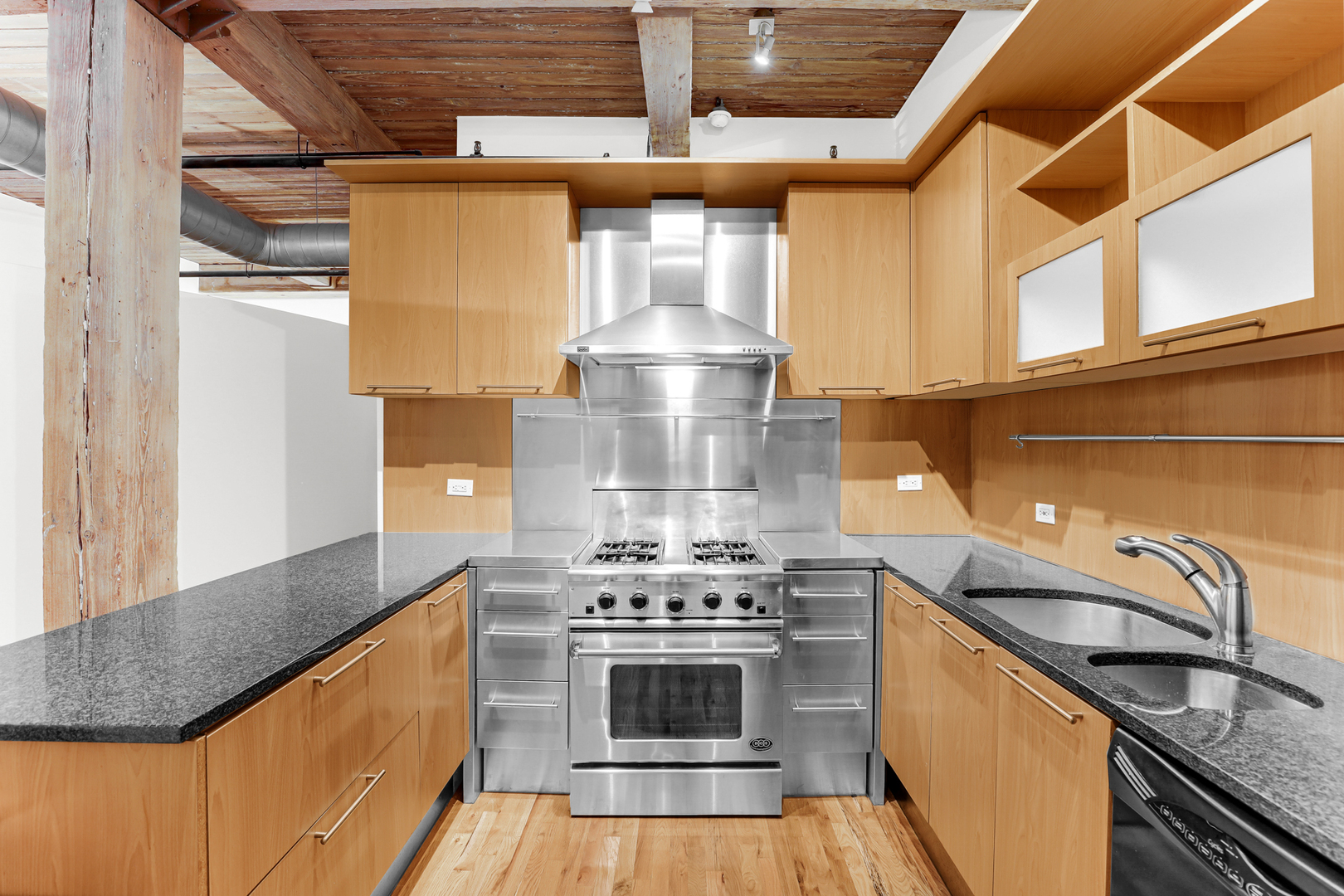 1000 W Washington Boulevard 232