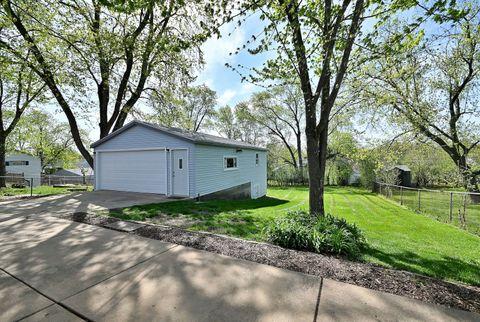 Tiny photo for 377 E Montana Avenue, Glendale Heights, IL 60139 (MLS # 12627913)