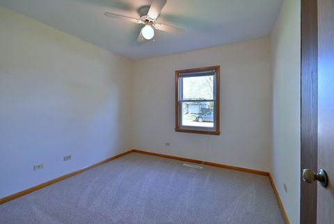 Tiny photo for 377 E Montana Avenue, Glendale Heights, IL 60139 (MLS # 12627913)