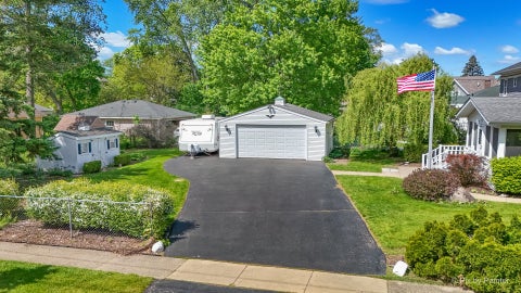 Tiny photo for 55 W Paddock Street, Crystal Lake, IL 60014 (MLS # 12605442)