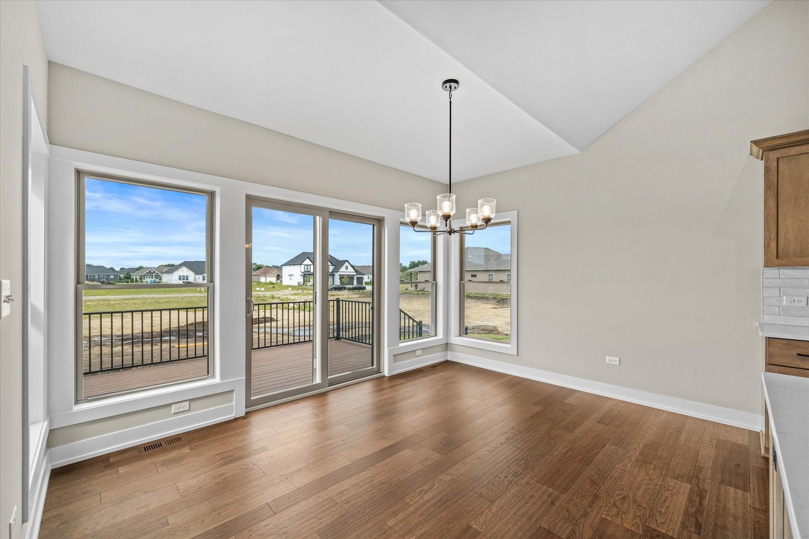 878 Claridge Drive