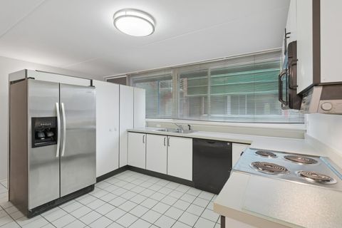 Tiny photo for 840 Michigan Avenue #10, Evanston, IL 60202 (MLS # 12523488)