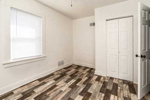 Tiny photo for 905 Airport Road, Mt Vernon, IL 62864 (MLS # 12612807)