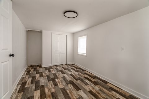 Tiny photo for 905 Airport Road, Mt Vernon, IL 62864 (MLS # 12612807)