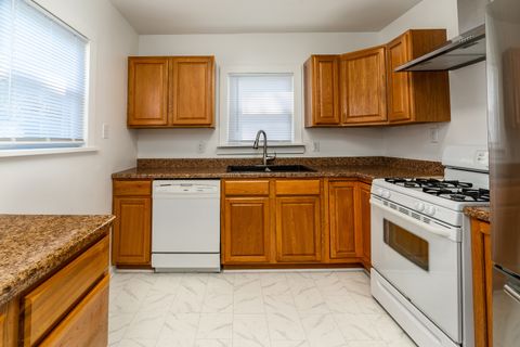 Tiny photo for 905 Airport Road, Mt Vernon, IL 62864 (MLS # 12612807)