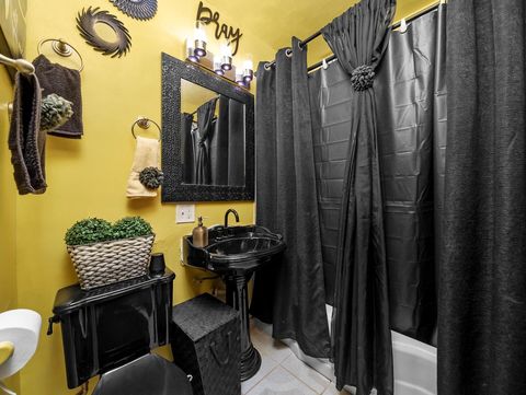 Tiny photo for 5543 S Honore Street, Chicago, IL 60636 (MLS # 12554573)