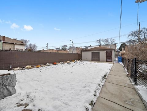 Tiny photo for 5543 S Honore Street, Chicago, IL 60636 (MLS # 12554573)