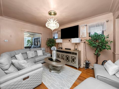 Tiny photo for 5543 S Honore Street, Chicago, IL 60636 (MLS # 12554573)