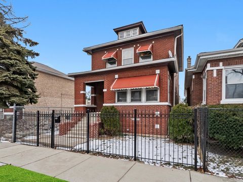 Photo of 5543 S Honore Street, Chicago, IL 60636 (MLS # 12554573)