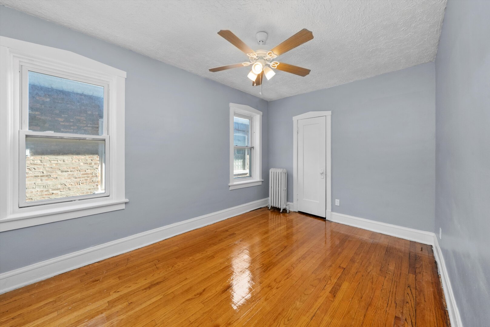 6431 S Artesian Avenue