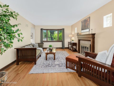 Tiny photo for 812 S Madison Avenue, La Grange, IL 60525 (MLS # 12659557)