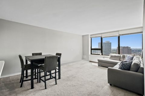 Tiny photo for 3930 N Pine Grove Avenue #2010, Chicago, IL 60613 (MLS # 12453239)