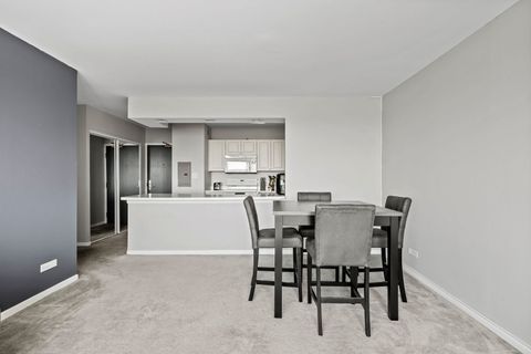 Tiny photo for 3930 N Pine Grove Avenue #2010, Chicago, IL 60613 (MLS # 12453239)
