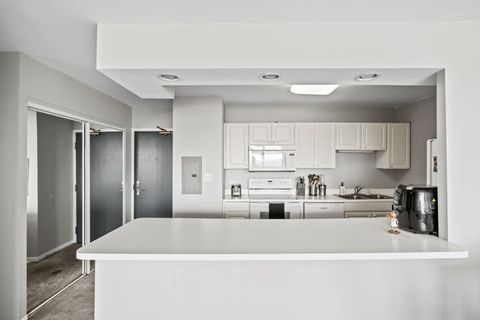 Tiny photo for 3930 N Pine Grove Avenue #2010, Chicago, IL 60613 (MLS # 12453239)