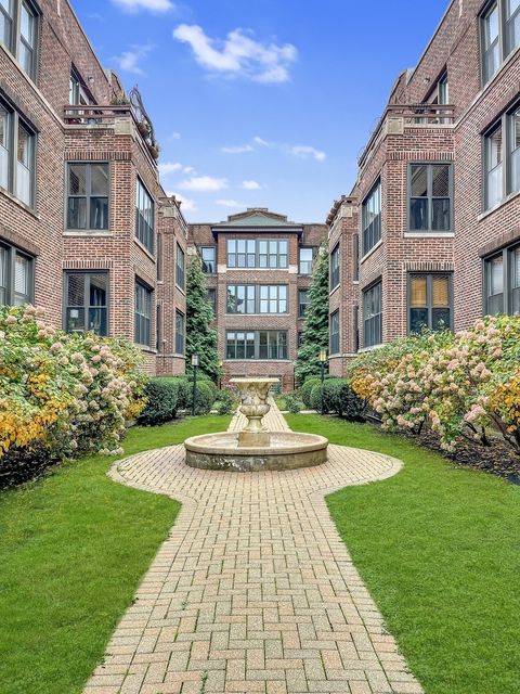 743 W Cornelia Avenue N2 Chicago IL 60657