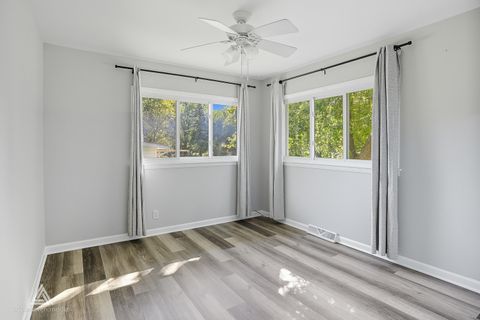 Tiny photo for 910 Dawn Court, DeKalb, IL 60115 (MLS # 12478861)