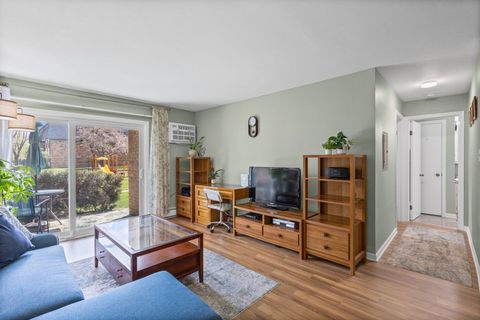 Tiny photo for 9 E Dundee Quarter Drive #108, Palatine, IL 60074 (MLS # 12618608)