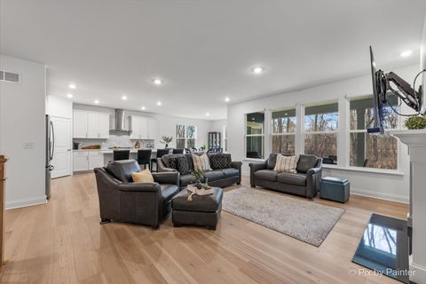 Tiny photo for South Elgin, IL 60177 (MLS # 12579115)