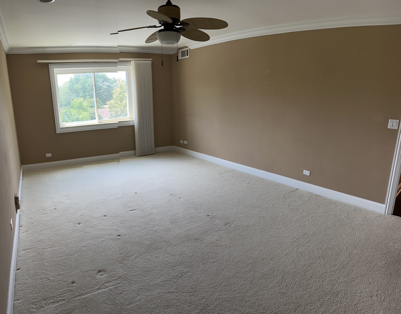 4940 Foster Street 308