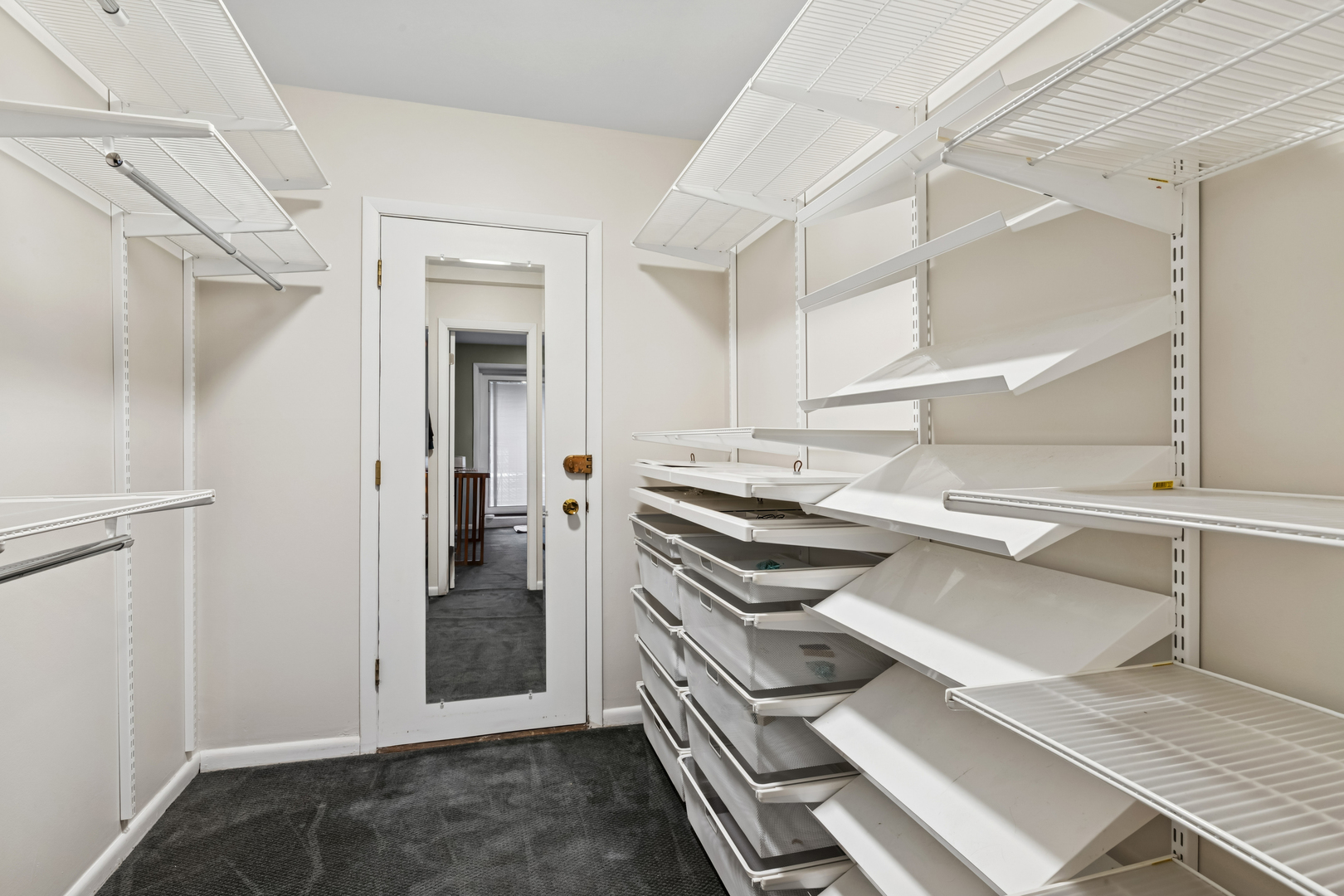 2001 Sherman Avenue 203