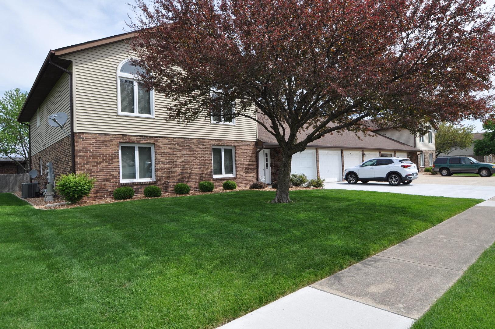 815 Meadow Ridge 2