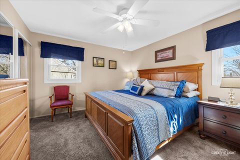 Tiny photo for 539 Ridge Place, Streamwood, IL 60107 (MLS # 12588777)