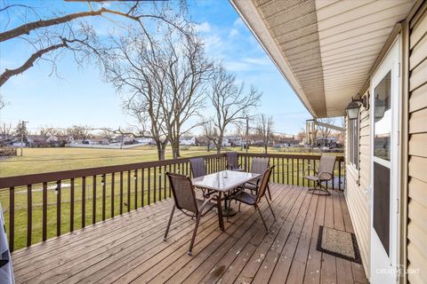 Tiny photo for 539 Ridge Place, Streamwood, IL 60107 (MLS # 12588777)