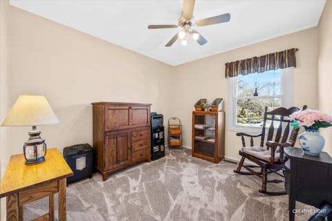 Tiny photo for 539 Ridge Place, Streamwood, IL 60107 (MLS # 12588777)