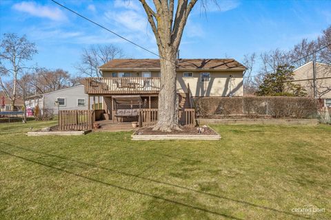 Tiny photo for 539 Ridge Place, Streamwood, IL 60107 (MLS # 12588777)