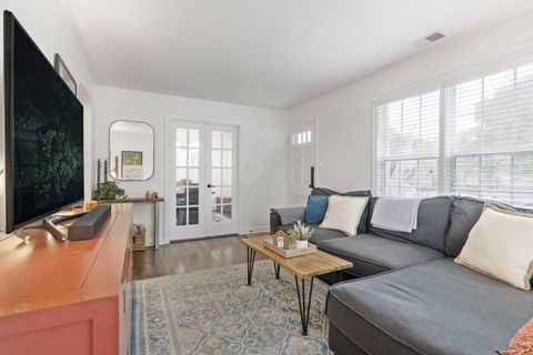 Tiny photo for 4246 Forest Avenue, Brookfield, IL 60513 (MLS # 12502163)