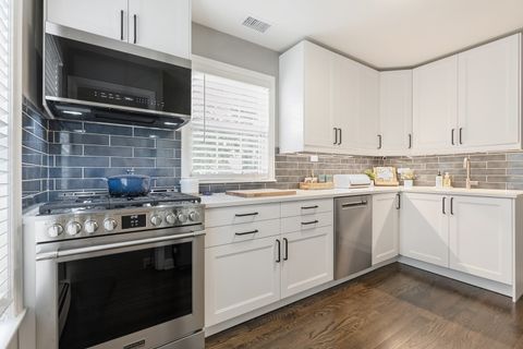 Tiny photo for 4246 Forest Avenue, Brookfield, IL 60513 (MLS # 12502163)