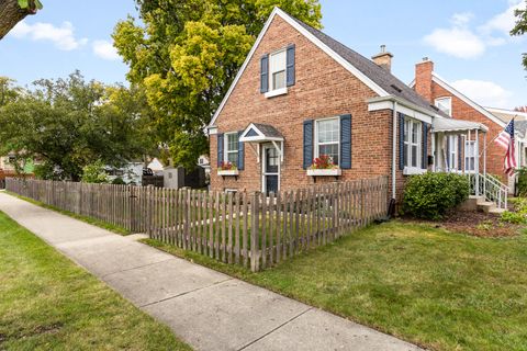 Tiny photo for 4246 Forest Avenue, Brookfield, IL 60513 (MLS # 12502163)