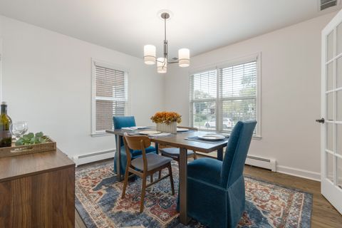 Tiny photo for 4246 Forest Avenue, Brookfield, IL 60513 (MLS # 12502163)