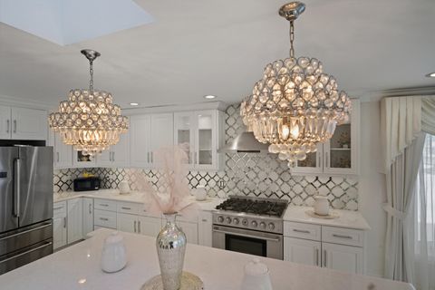 Tiny photo for 606 S Arlington Heights Road, Arlington Heights, IL 60005 (MLS # 12553615)