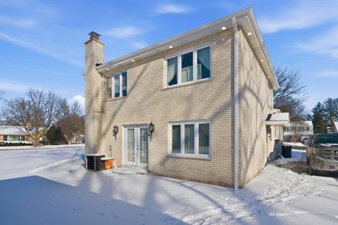 Tiny photo for 606 S Arlington Heights Road, Arlington Heights, IL 60005 (MLS # 12553615)