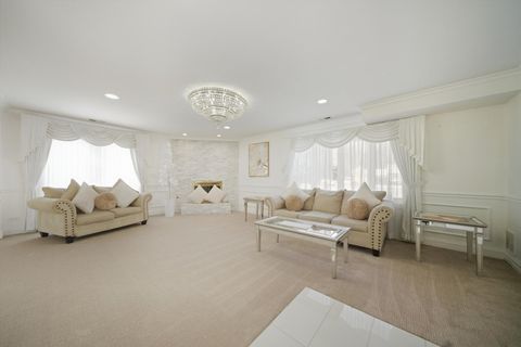 Tiny photo for 606 S Arlington Heights Road, Arlington Heights, IL 60005 (MLS # 12553615)