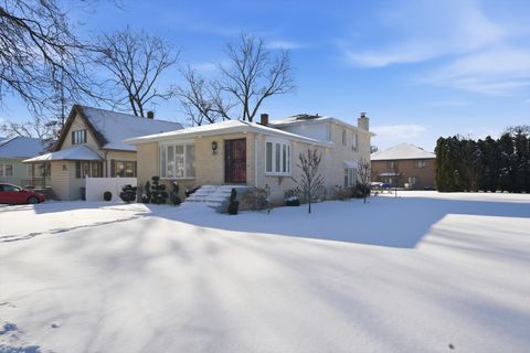 Tiny photo for 606 S Arlington Heights Road, Arlington Heights, IL 60005 (MLS # 12553615)
