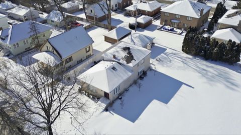 Tiny photo for 606 S Arlington Heights Road, Arlington Heights, IL 60005 (MLS # 12553615)