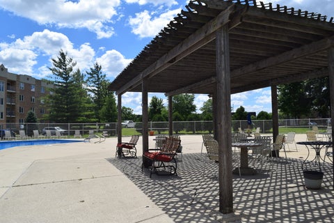 Tiny photo for 2222 S Stewart Avenue #1H, Lombard, IL 60148 (MLS # 12649625)